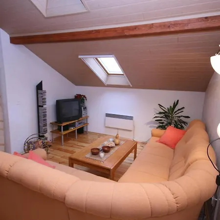 4300b Apartman *
